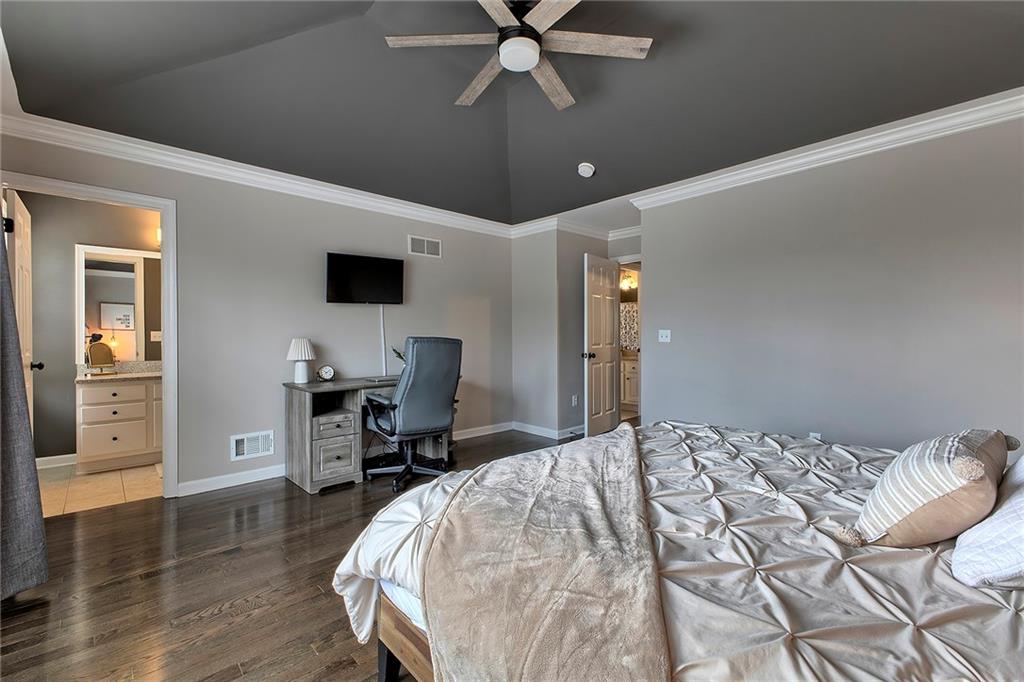 7010 Crider Road Mars, PA 16046 - Photo 17 of 32
