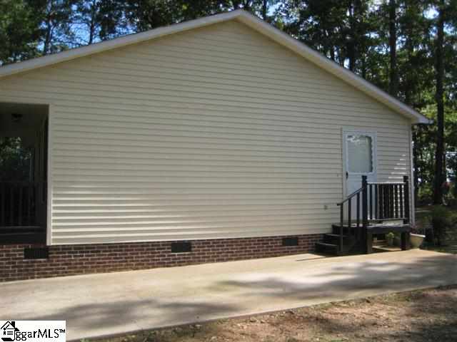 2015 Old Pendleton Road Easley, SC 29642 - Photo 21 of 25 Gallery Image 21