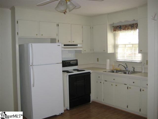 2015 Old Pendleton Road Easley, SC 29642 - Photo 10 of 25 Gallery Image 10