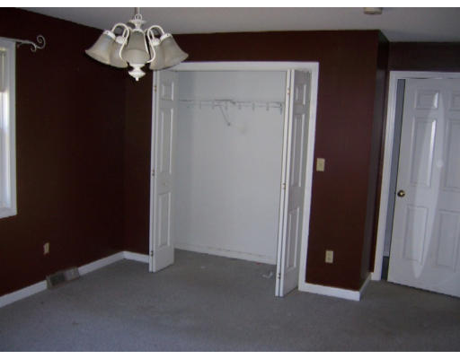 3 Katie Way Springfield, MA 01128 - Photo 10 of 15
