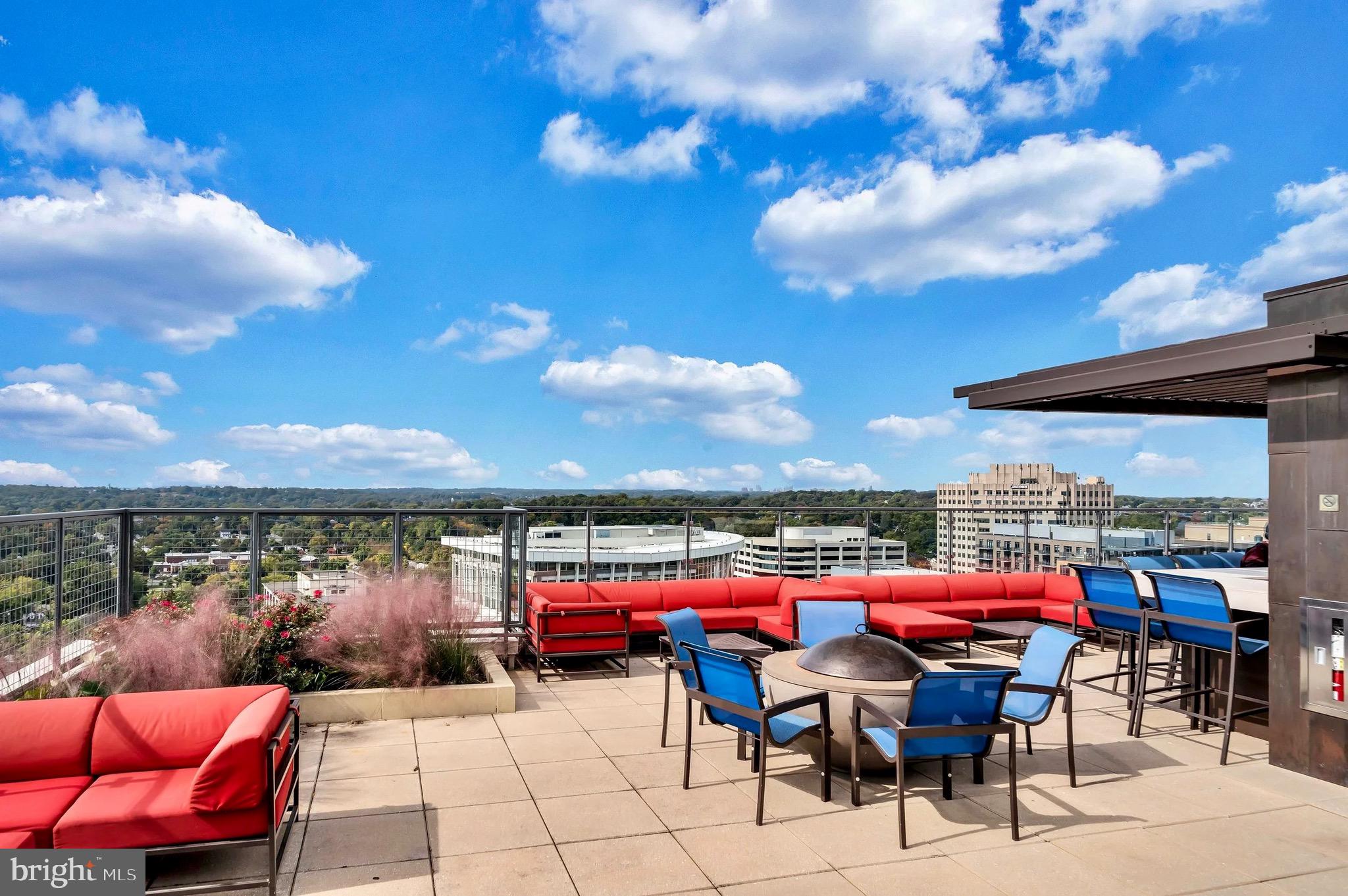 851 North Glebe Road, Unit 1606 Arlington, VA 22203 - Photo 6 of 13