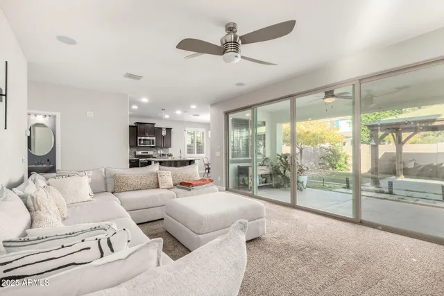 $739,500 | 4268 East Palo Verde Street, Gilbert, AZ 85296