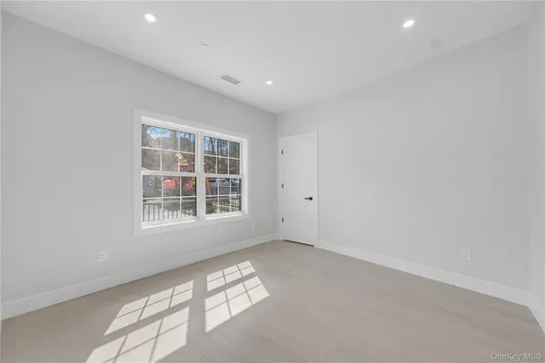 $2,850 | 10 Market Street, Unit B, Wappingers Falls, NY 12590