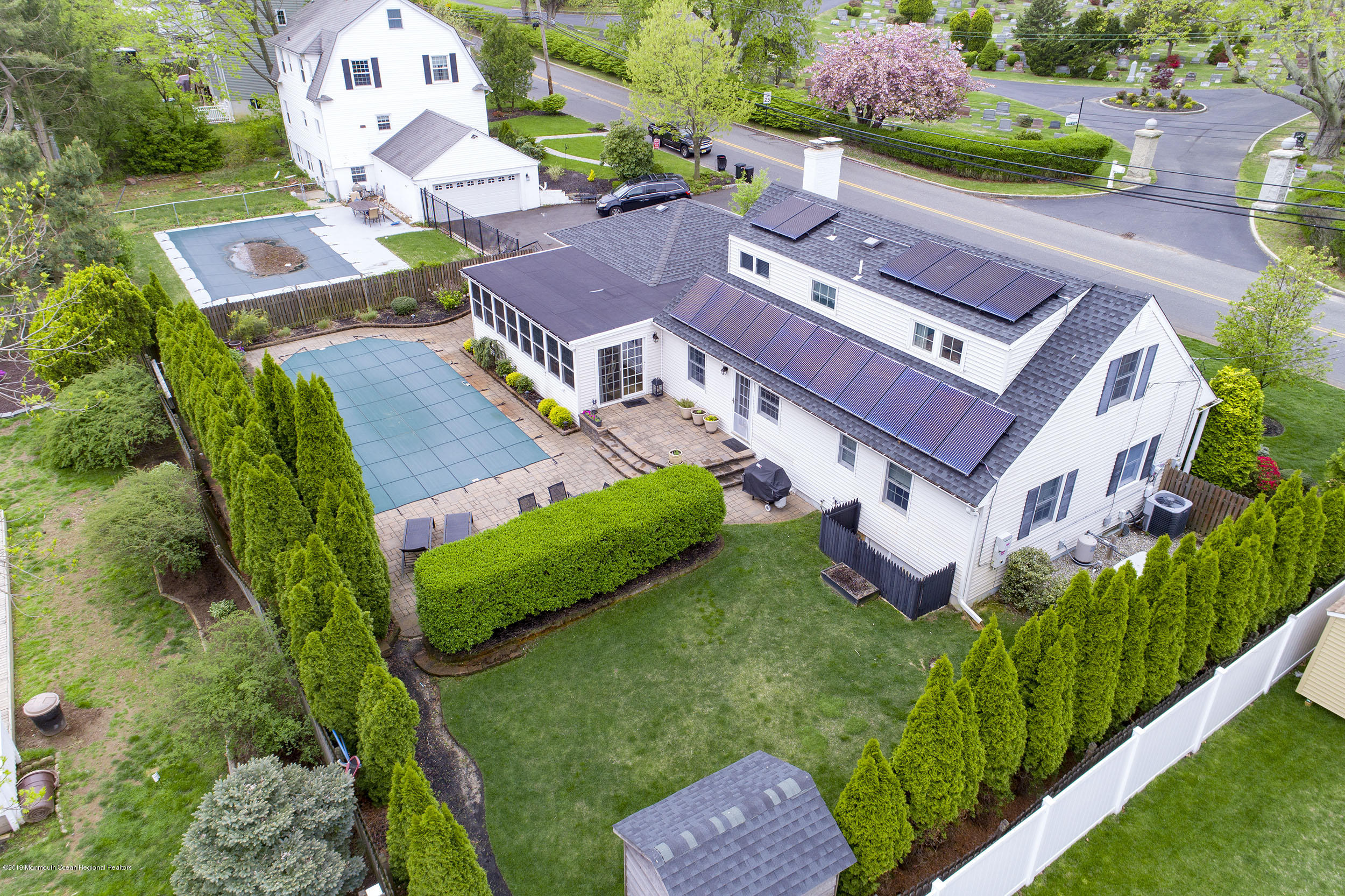 702 Schoolhouse Road Brielle, NJ 08730 - Photo 2 of 38 Back 2