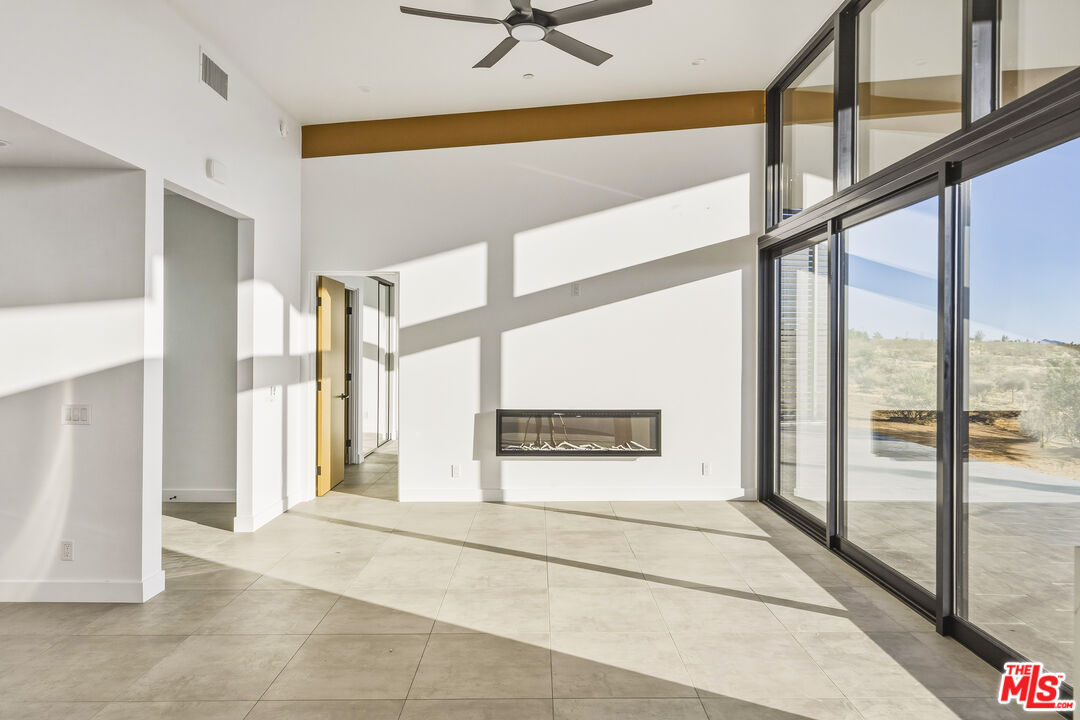 429 Ripon Avenue Yucca Valley, CA 92284 - Photo 7 of 49