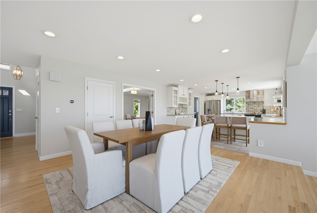 54 Oliver Hazard Perry Road Portsmouth, RI 02871 - Photo 10 of 28