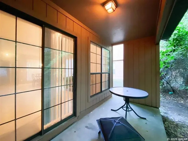 $1,450 | 5855 Southwest 8th Place, Gainesville, FL 32607