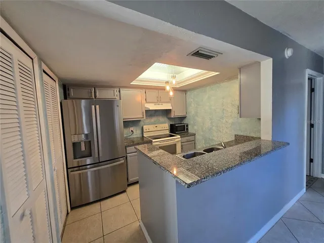 $1,450 | 5855 Southwest 8th Place, Gainesville, FL 32607