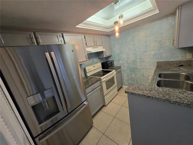 $1,450 | 5855 Southwest 8th Place, Gainesville, FL 32607