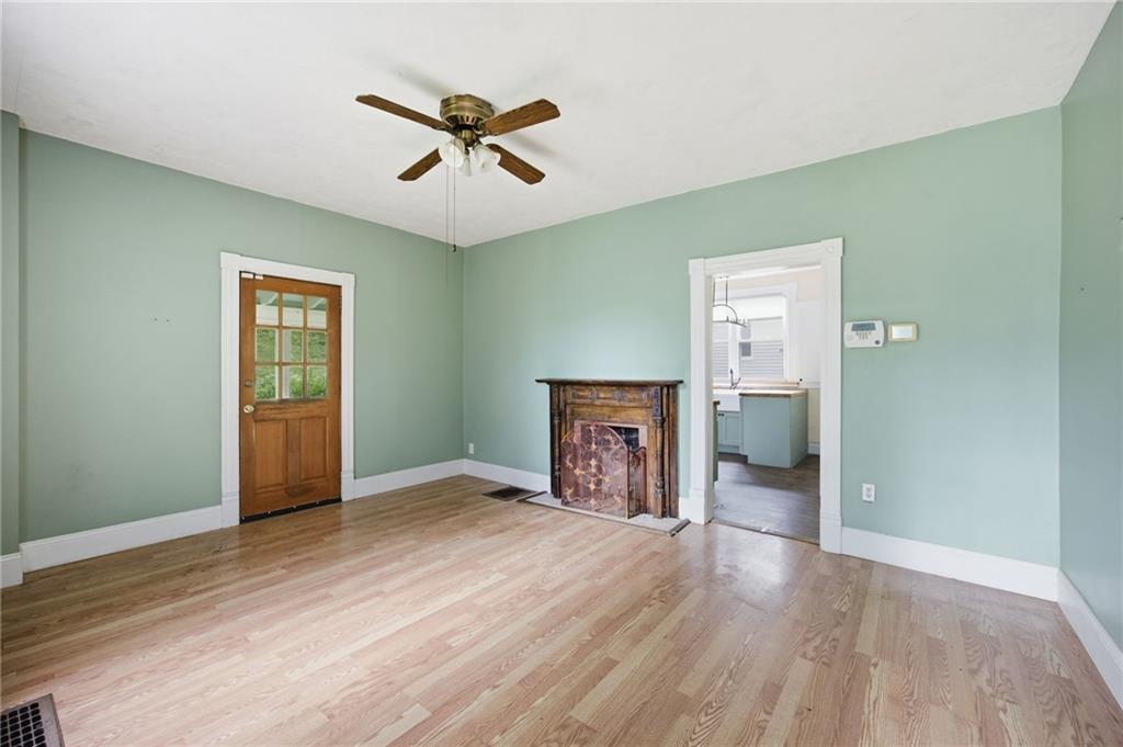 989 Brownstown Road Irwin, PA 15642 - Photo 10 of 26