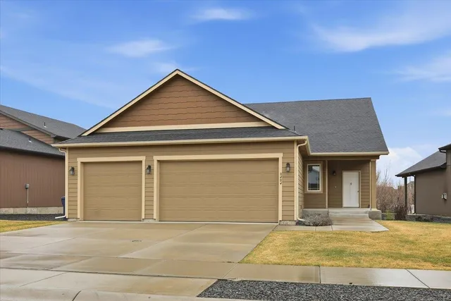 $499,500 | 8404 North Summerhill Lane, Spokane, WA 99208