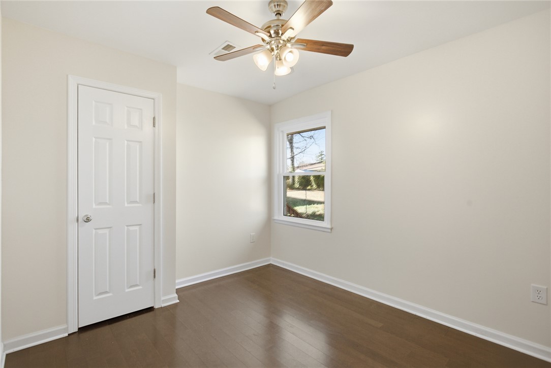 308 West South 5th Street Seneca, SC 29678 - Photo 23 of 42
