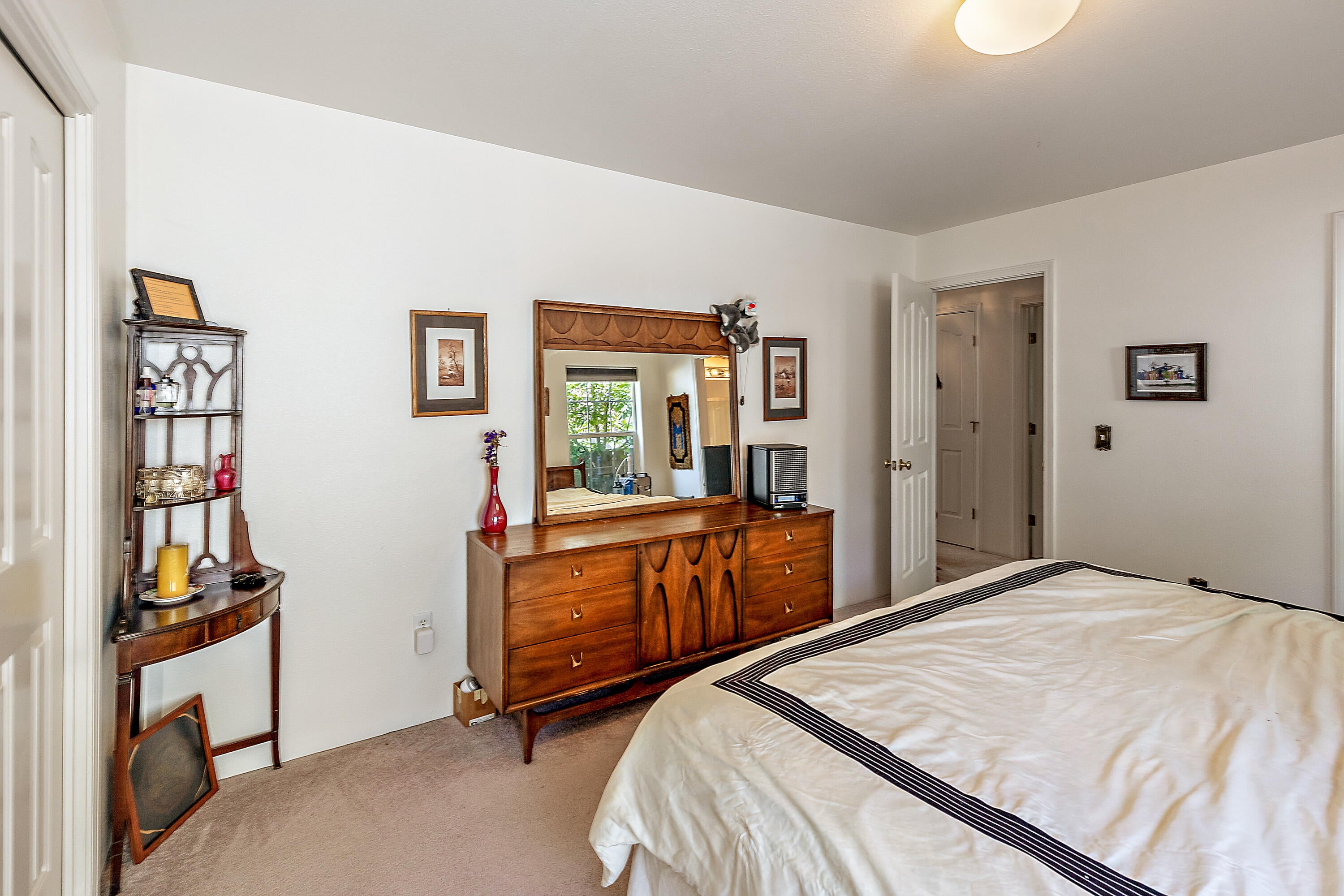 295 Randy Street Ashland, OR 97520 - Photo 17 of 26 RS(26)