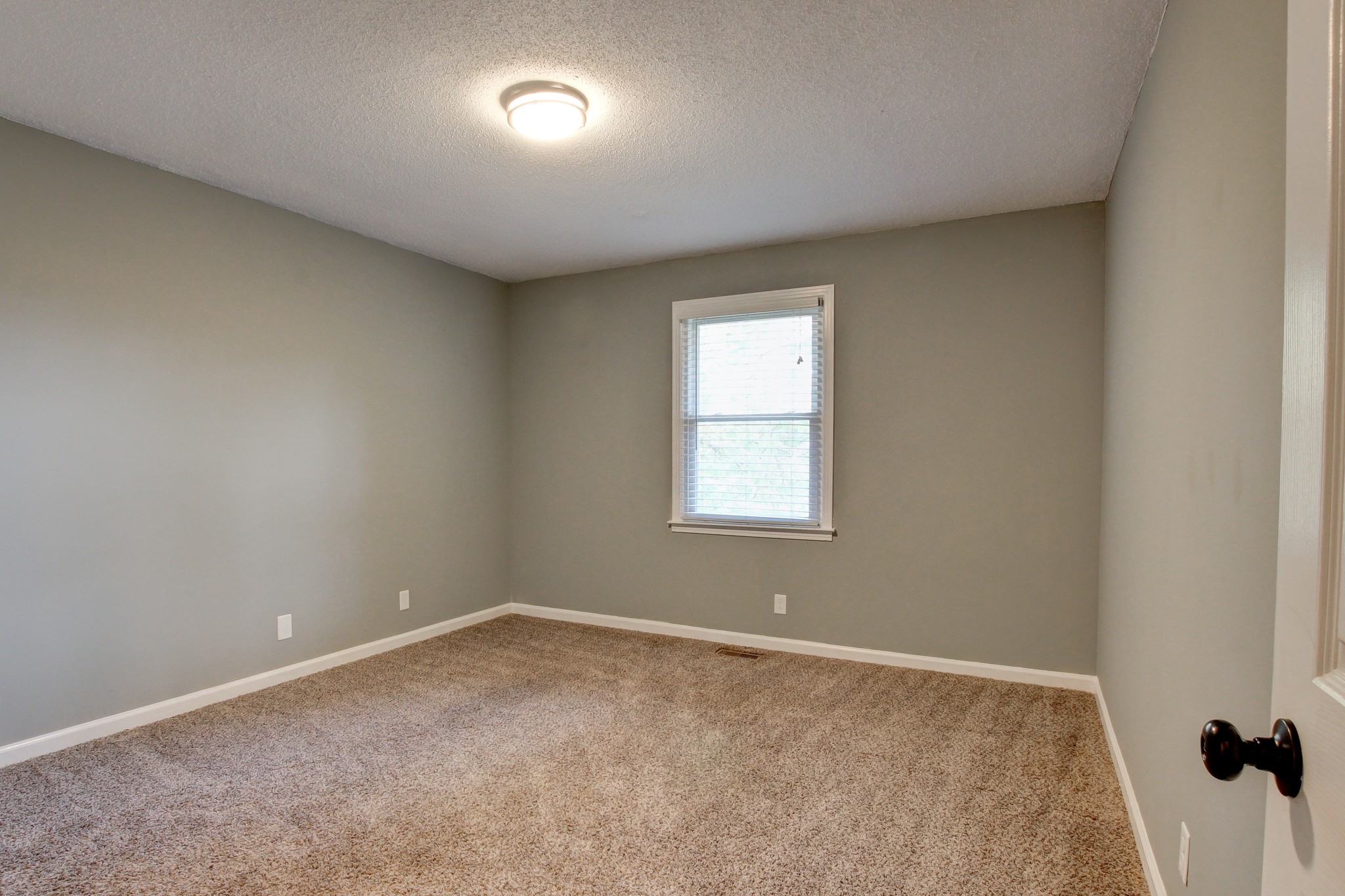 323 Lancaster Road Clarksville, TN 37042 - Photo 13 of 27 Gallery Image 13