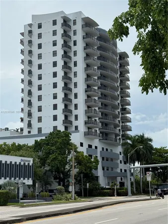 $3,300 | 2301 Southwest 27th Avenue, Unit 503, Miami, FL 33145