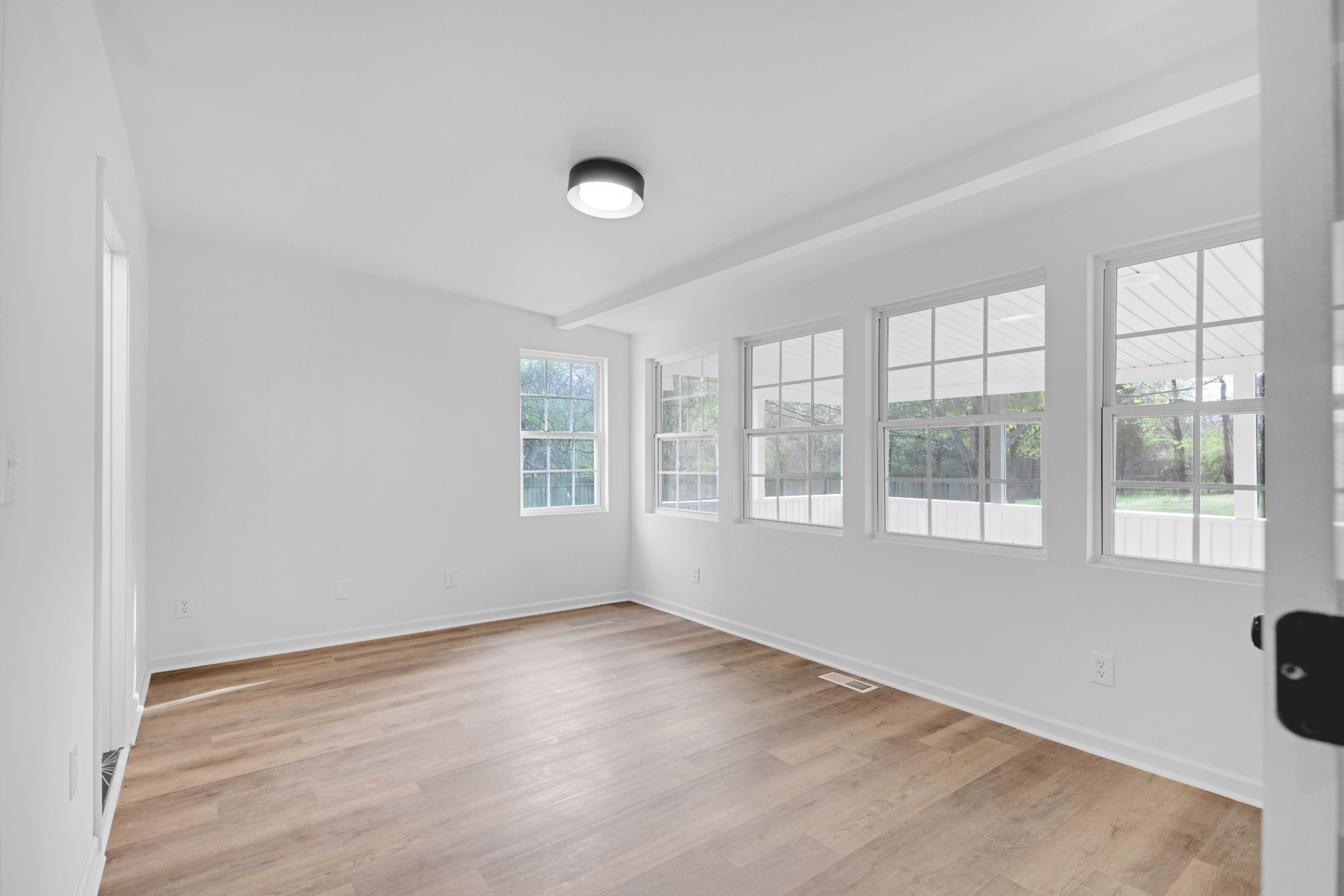 2618 Union Hall Road Clarksville, TN 37040 - Photo 8 of 30 Gallery Image 8