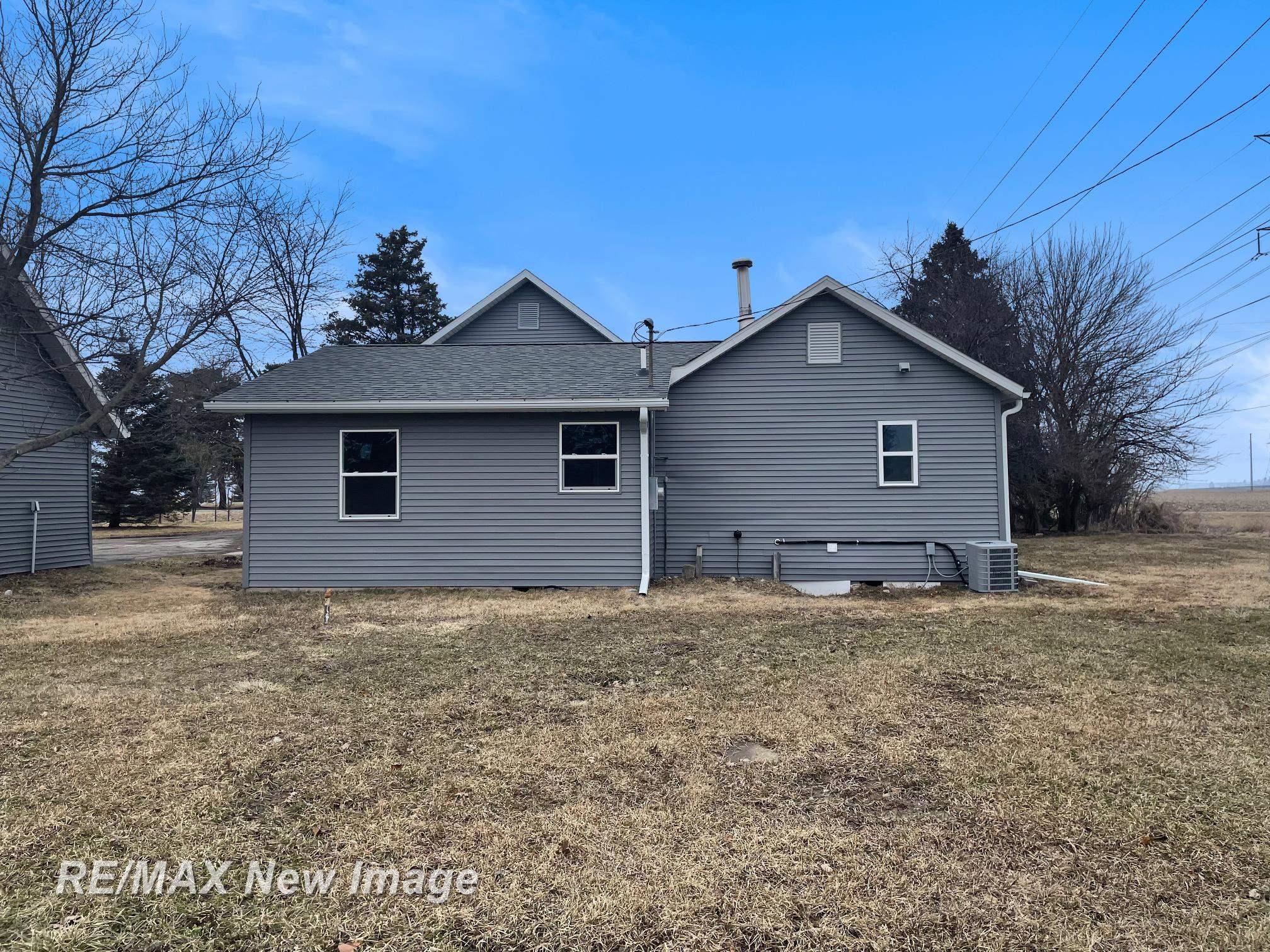 3874 East Kent Road Freeland, MI 48623 - Photo 5 of 28