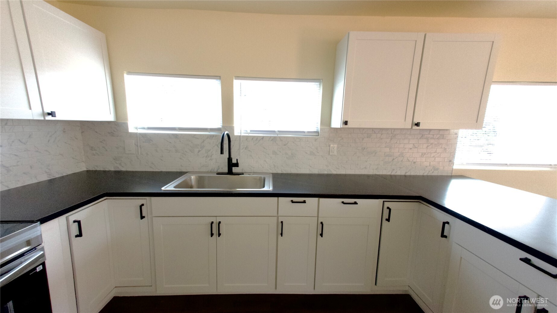 2392 Douglas Road, Unit 4 Ferndale, WA 98248 - Photo 6 of 16 Gallery Image 6