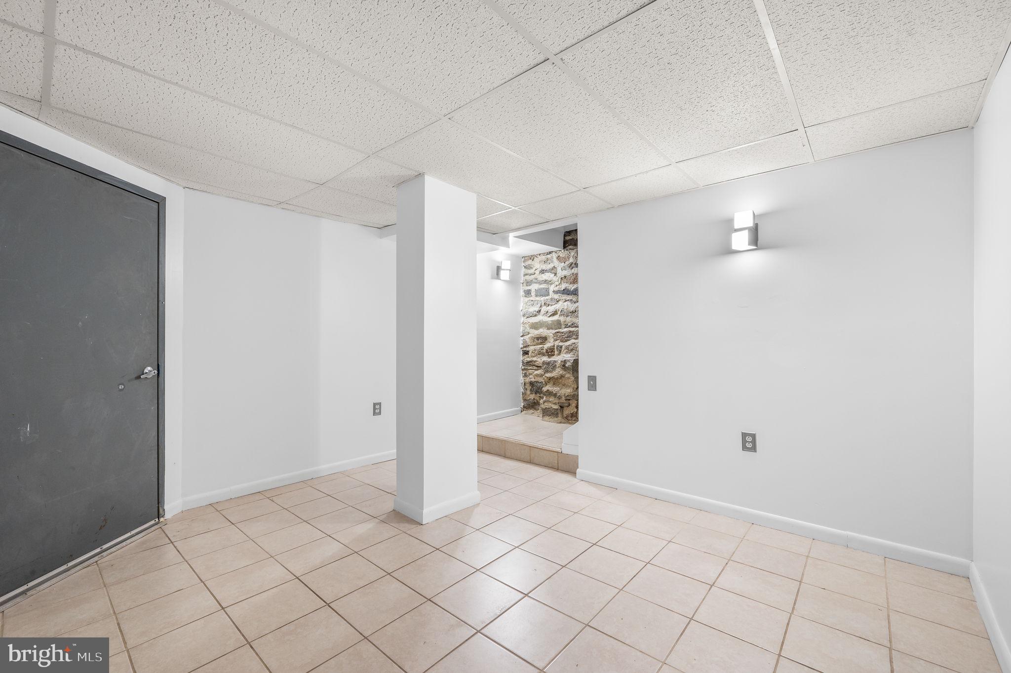 1201 South 5th Street, Unit B Philadelphia, PA 19147 - Photo 13 of 17 2nd Bedroom on Lower Level