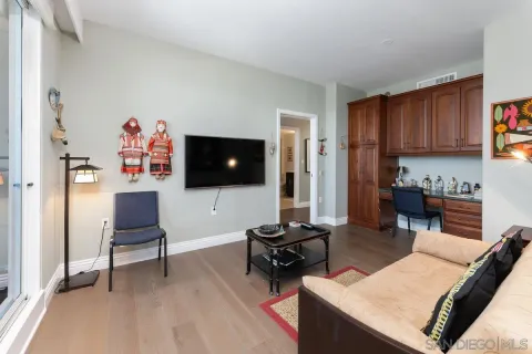 $1,249,000 | 3890 Nobel Drive, Unit 1604/05, San Diego, CA 92122