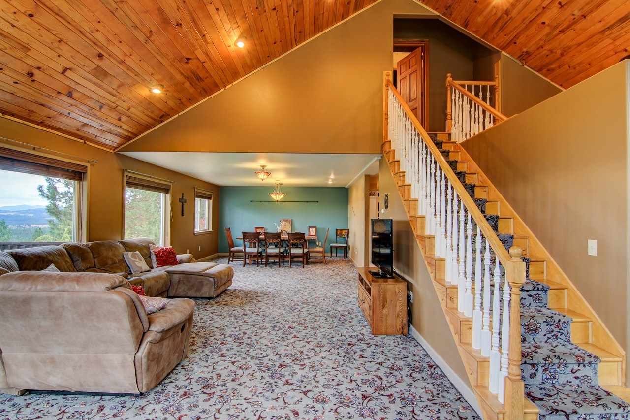 16706 East Oregon Road Elk, WA 99009 - Photo 7 of 20