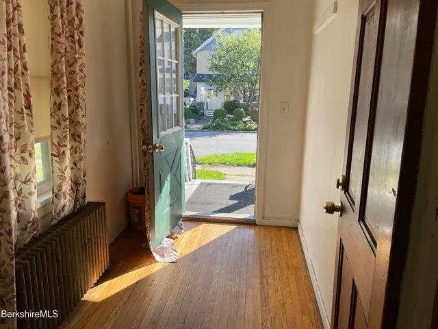 $229,900 | 156 Elizabeth Street, Pittsfield, MA 01201