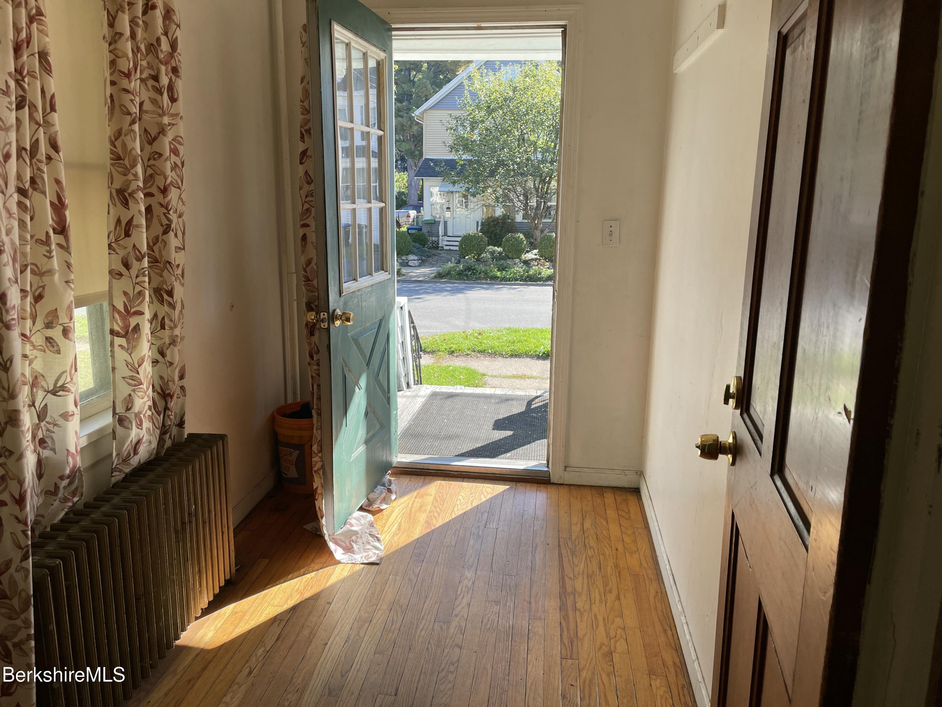 156 Elizabeth Street Pittsfield, MA 01201 - Photo 11 of 36 20251006_140237460_iOS