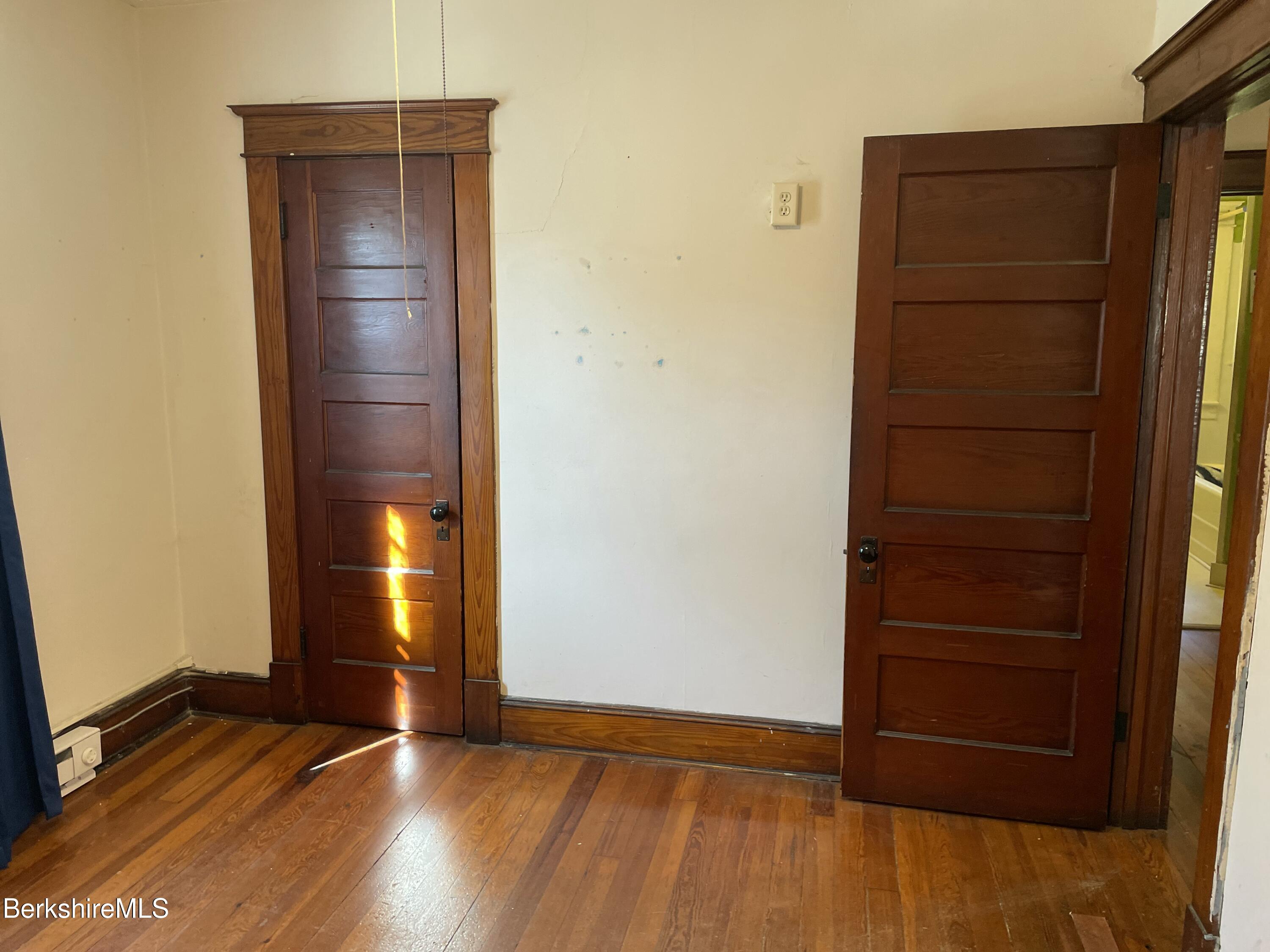 156 Elizabeth Street Pittsfield, MA 01201 - Photo 31 of 36 20251006_140528755_iOS