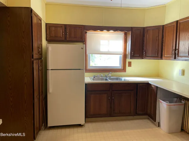 $229,900 | 156 Elizabeth Street, Pittsfield, MA 01201