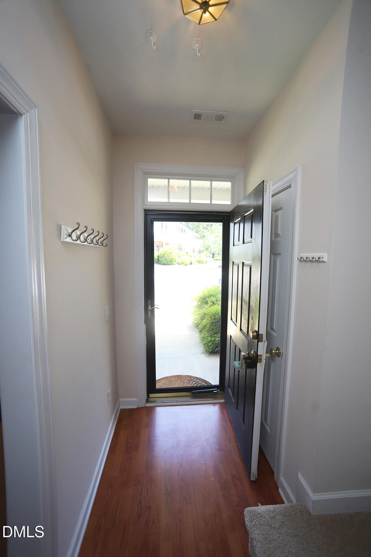 9025 Grassington Way Raleigh, NC 27615 - Photo 3 of 14 Foyer GrassingtonB