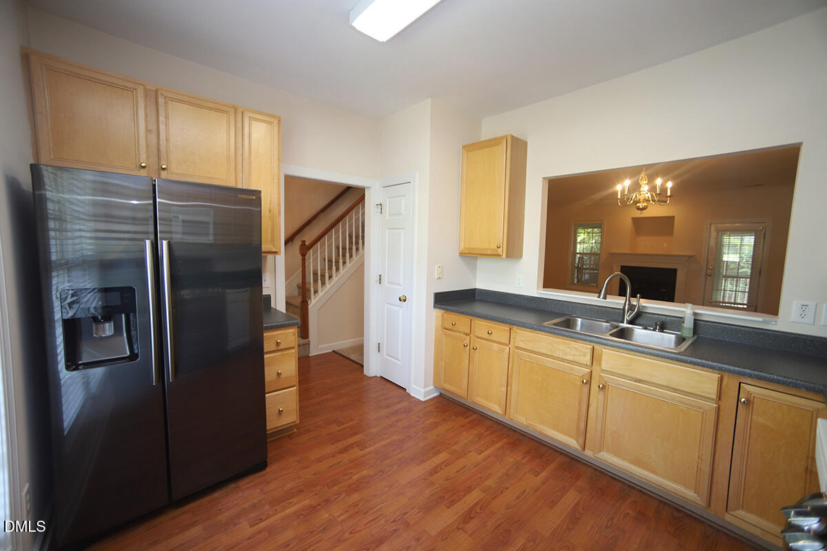 9025 Grassington Way Raleigh, NC 27615 - Photo 4 of 14 Kitchen 9025 GrassingtonF