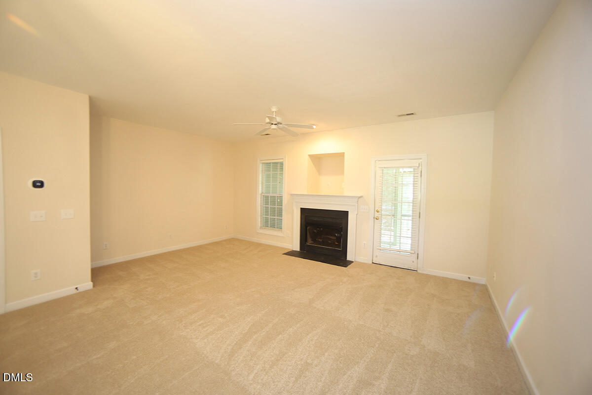 9025 Grassington Way Raleigh, NC 27615 - Photo 6 of 14 Living Room 9025 GrassingtonH