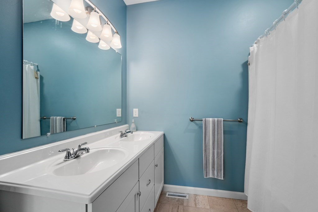 1346 Main Road, Unit K/11 Westport, MA 02790 - Photo 16 of 27