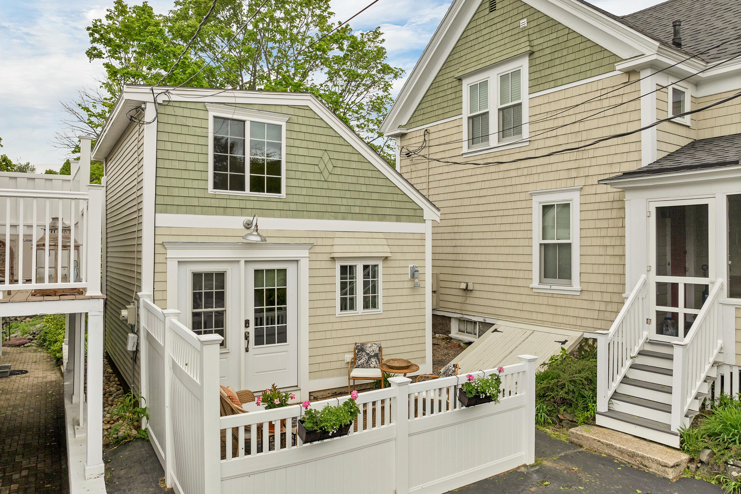 13 Ledge Road, Unit 1 Ogunquit, ME 03907 - Photo 4 of 48 13LedgeRd003