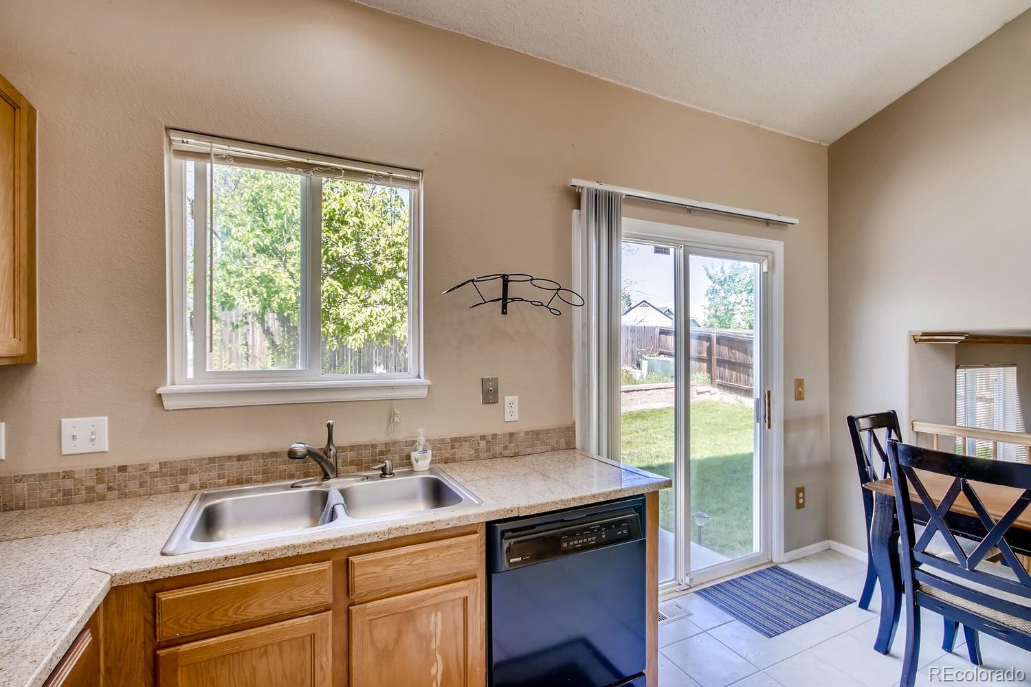 3845 South Rome Way Aurora, CO 80018 - Photo 9 of 25 Gallery Image 9