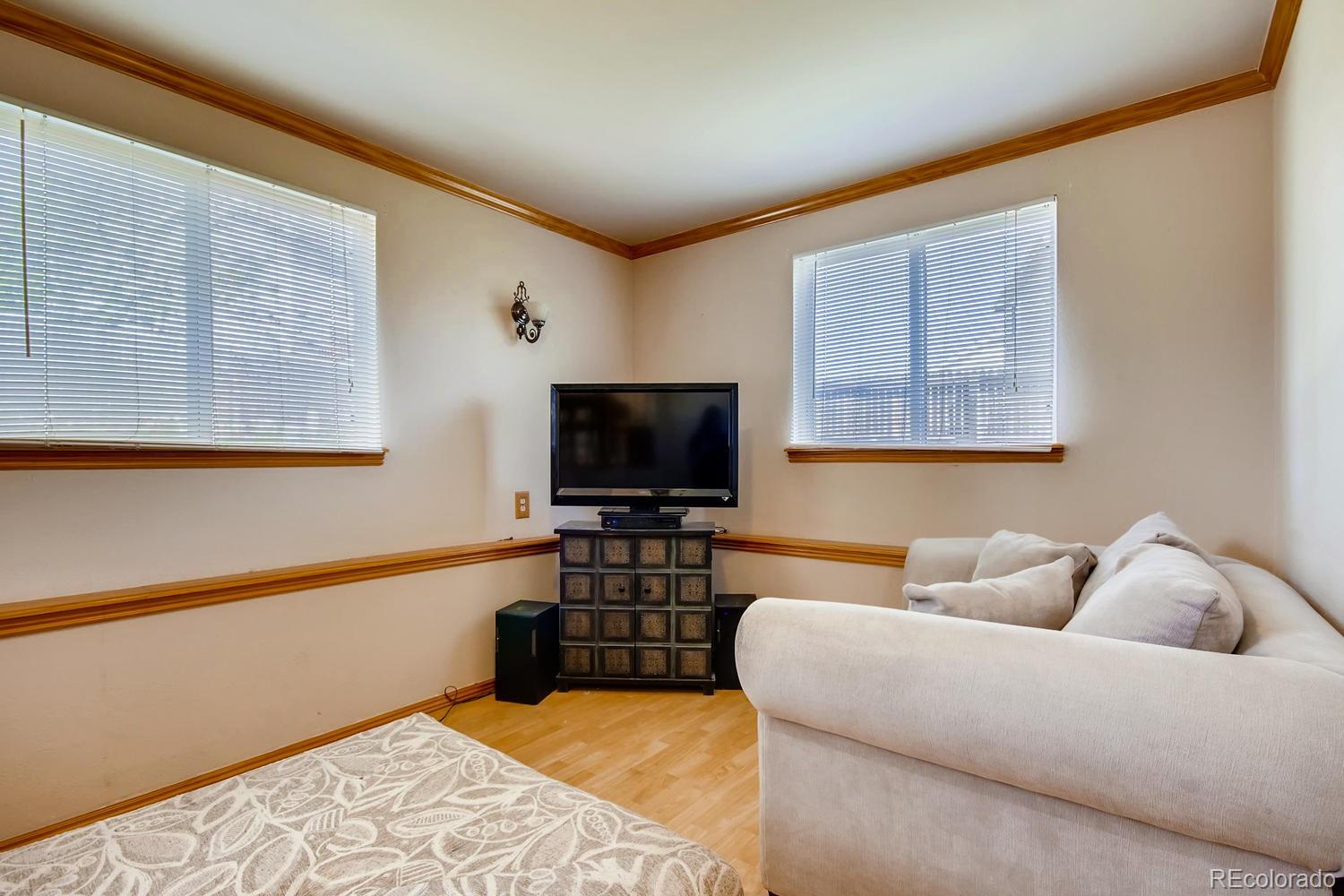 3845 South Rome Way Aurora, CO 80018 - Photo 10 of 25 Gallery Image 10