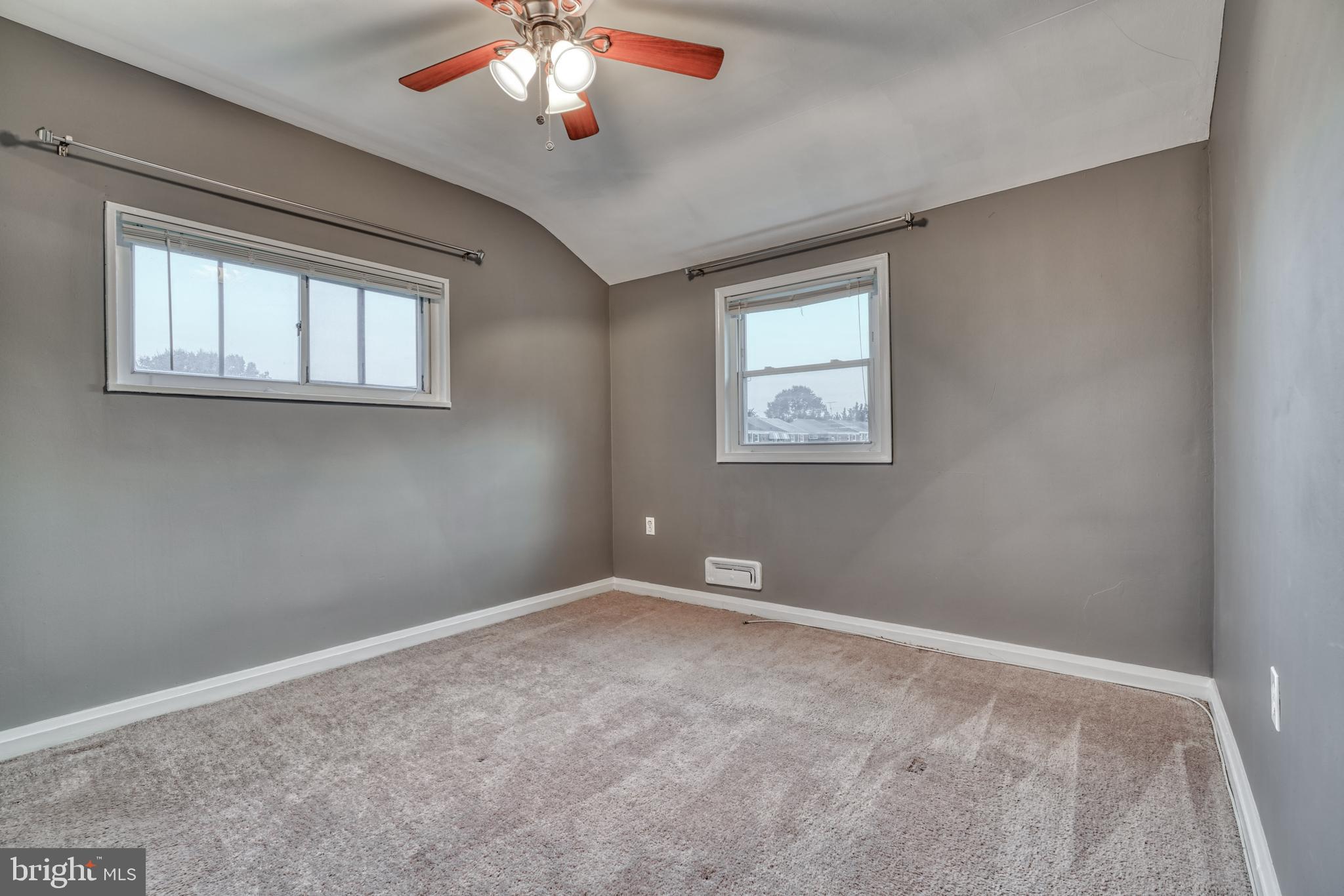 2814 Kirkleigh Road Dundalk, MD 21222 - Photo 31 of 45