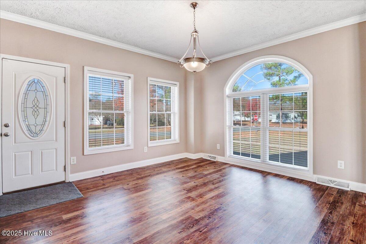 206 West New Hope Road Goldsboro, NC 27534 - Photo 21 of 54 Dining Area