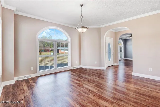 $379,000 | 206 West New Hope Road, Goldsboro, NC 27534