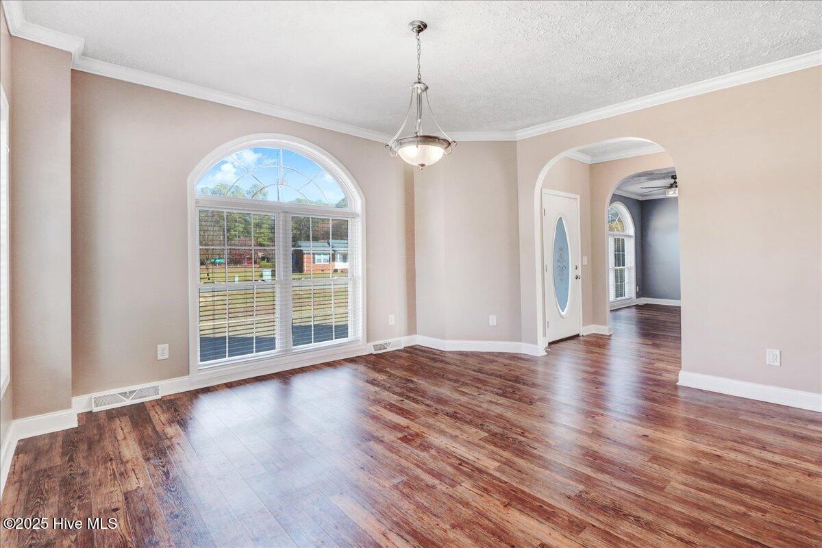 206 West New Hope Road Goldsboro, NC 27534 - Photo 22 of 54 Dining Area