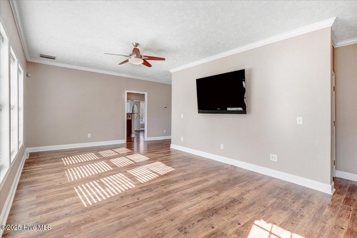 206 West New Hope Road Goldsboro, NC 27534 - Photo 25 of 54 Living Room