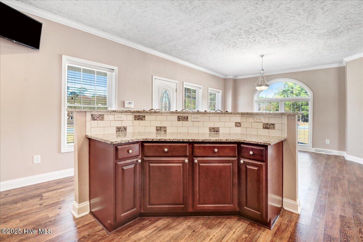206 West New Hope Road Goldsboro, NC 27534 - Photo 33 of 54 View of Center Island in Kitchen