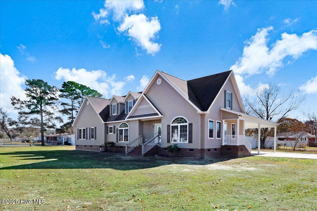 206 West New Hope Road Goldsboro, NC 27534 - Photo 4 of 54 Right Side View of Home