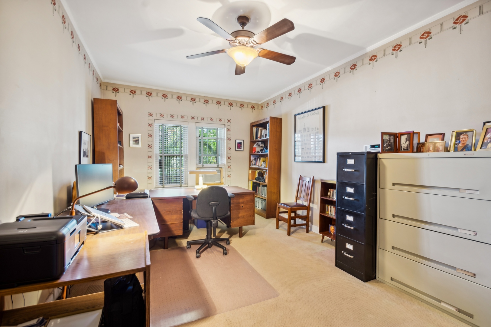 2109 West Jarvis Avenue, Unit 1 Chicago, IL 60645 - Photo 20 of 24