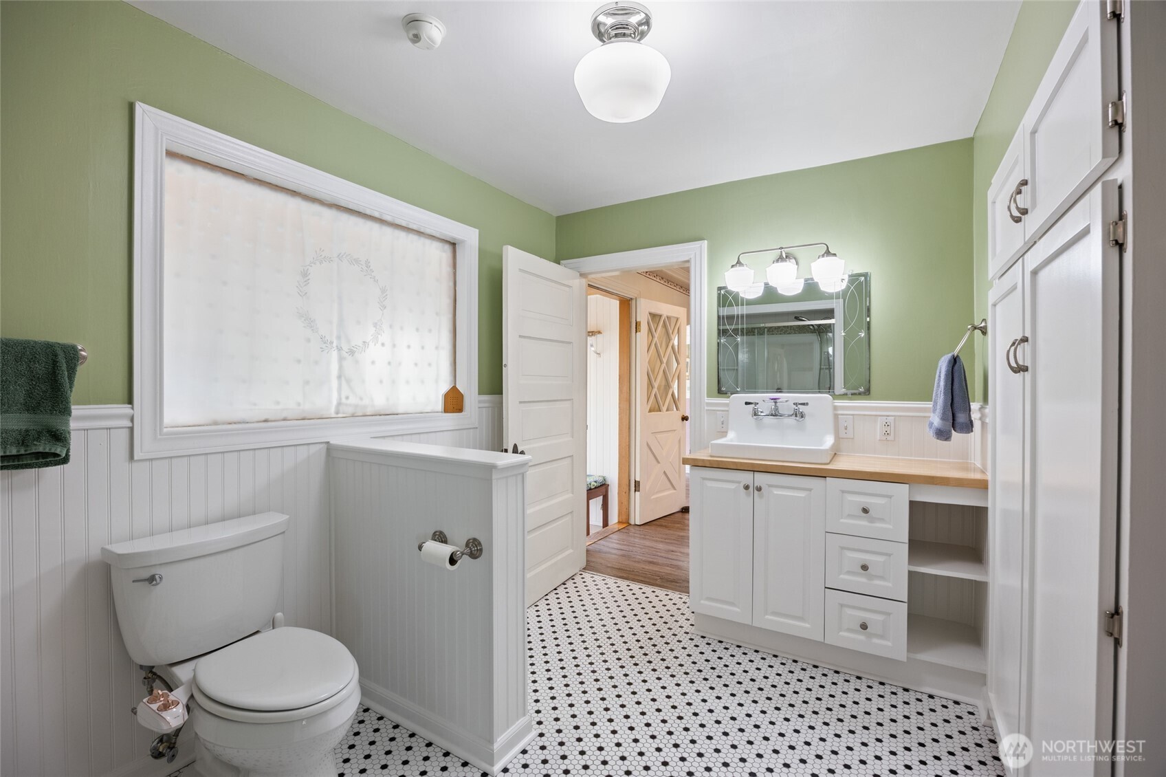 529 Lower Sunnyslope Road Wenatchee, WA 98801 - Photo 15 of 40