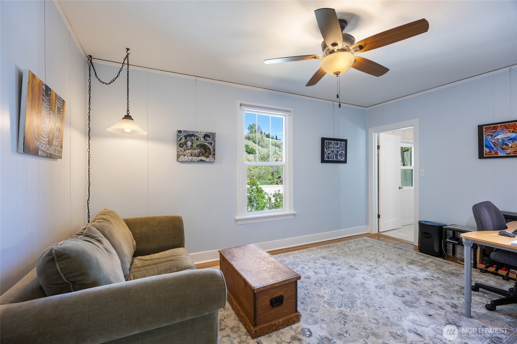 529 Lower Sunnyslope Road Wenatchee, WA 98801 - Photo 16 of 40