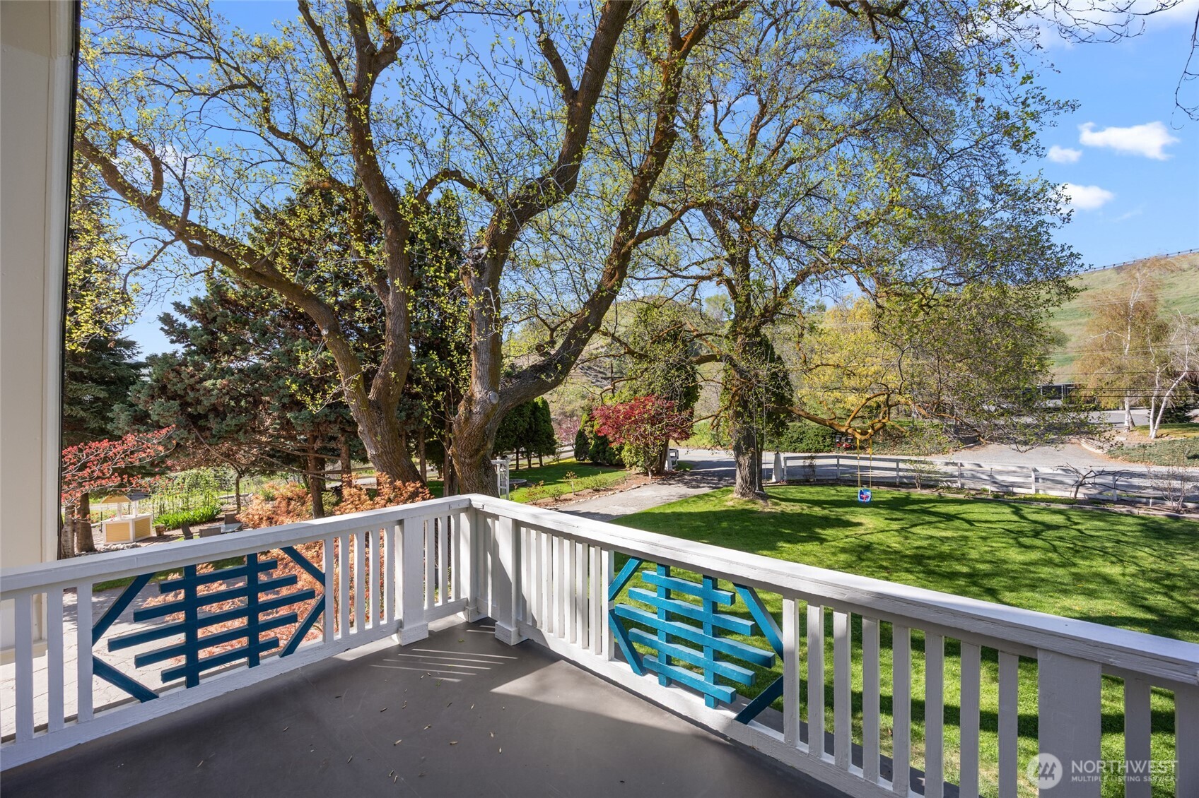 529 Lower Sunnyslope Road Wenatchee, WA 98801 - Photo 29 of 40