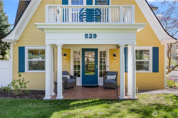 $949,000 | 529 Lower Sunnyslope Road, Wenatchee, WA 98801
