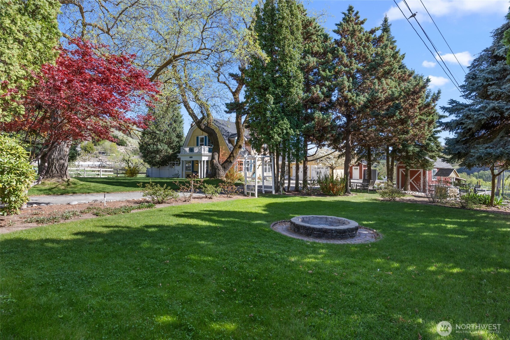 529 Lower Sunnyslope Road Wenatchee, WA 98801 - Photo 34 of 40