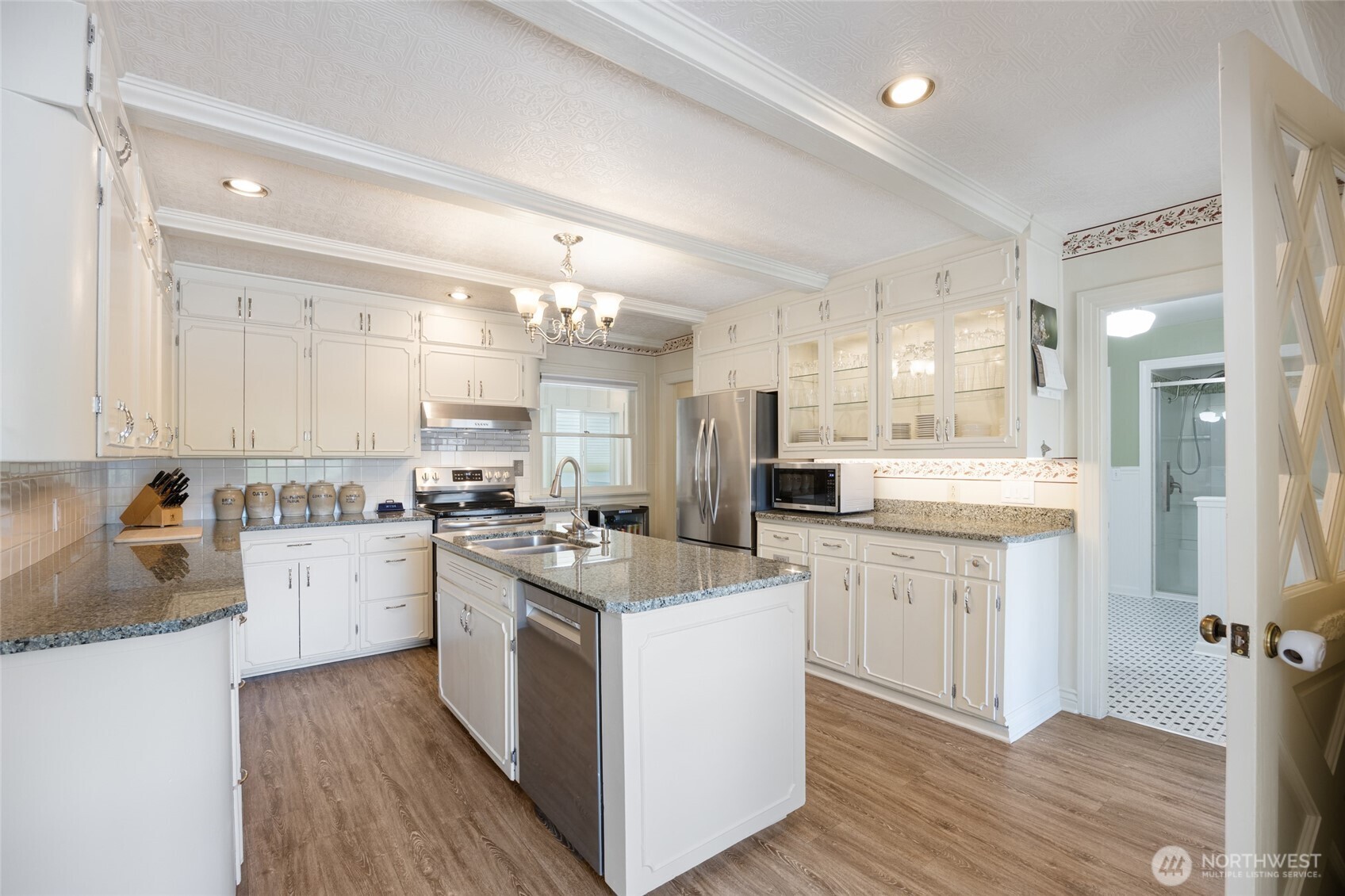 529 Lower Sunnyslope Road Wenatchee, WA 98801 - Photo 8 of 40